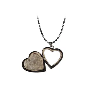Locket | Jewelry Items Names for Kids in English